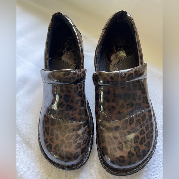 BOC Clogs Leopard Print Cheetah Print Clogs Woman Size 7 - Picture 13 of 16